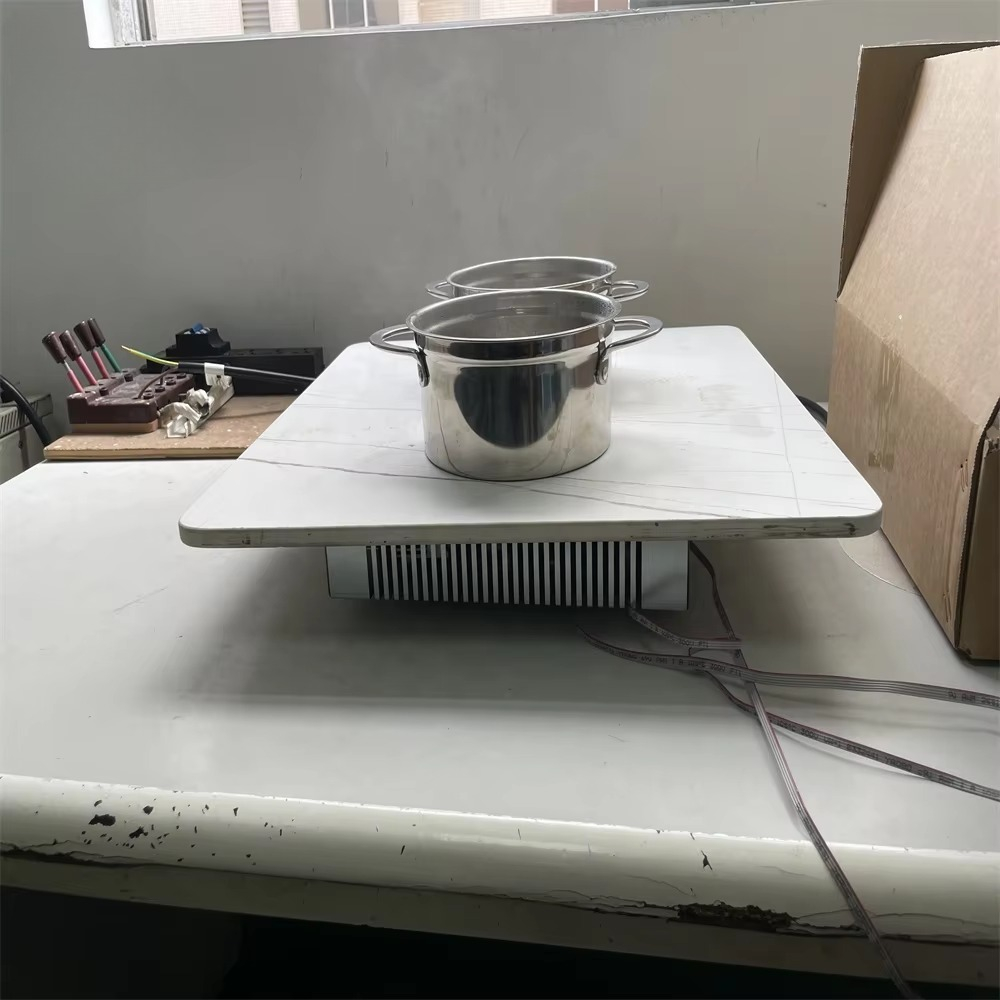 ハイパワー・インビジブル・ハーフブリッジ技術搭載、石製調理器 - Commercial Kitchen Parts & Service のレビューと価格